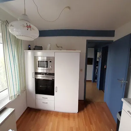 Opas Hus Auf Пельворм